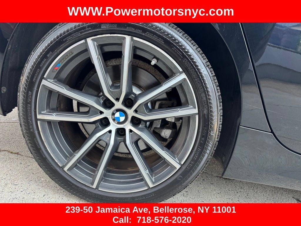 Used 2019 BMW 330i xDrive Sedan w/ Driving Assistance Package AWD/4WD image 16