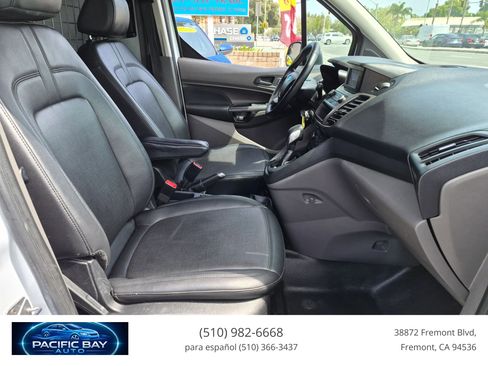 Used 2019 Ford Transit Connect XL FWD image 9