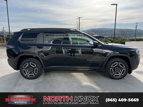 New 2026 Jeep Cherokee Laredo AWD/4WD image 19