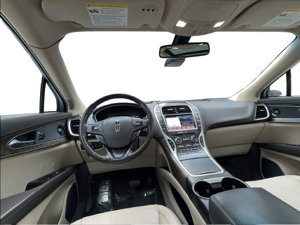 Used 2017 Lincoln MKX Reserve w/ Driver Assistance Package FWD image 37