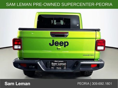 Used 2025 Jeep Gladiator Sport AWD/4WD image 6
