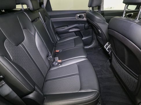 Used 2022 Kia Sorento S w/ Panoramic Sunroof Package AWD/4WD image 22