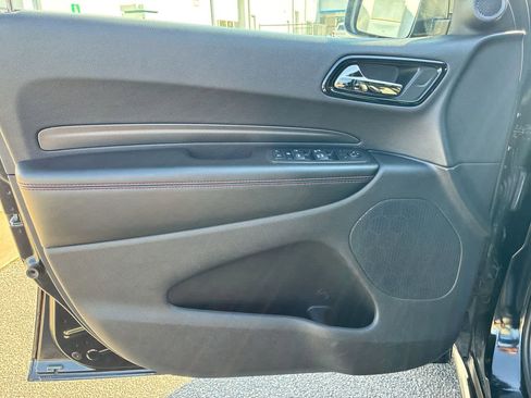 Used 2025 Dodge Durango GT RWD image 22