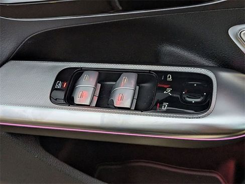 Used 2023 Mercedes-Benz EQE 500 500 Sedan image 16