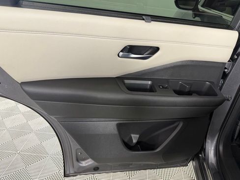Used 2023 Nissan Pathfinder SL FWD image 27