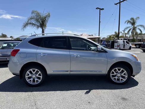 Used 2013 Nissan Rogue SL FWD image 3