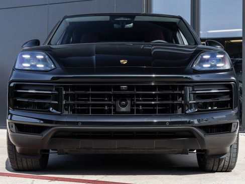 New 2026 Porsche Cayenne S image 8