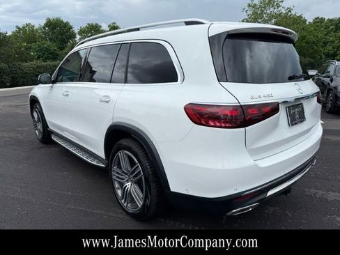 Certified 2026 Mercedes-Benz GLS 450 4MATIC image 8