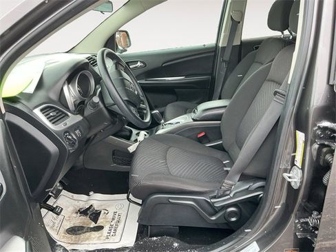 Used 2016 Dodge Journey SE image 9