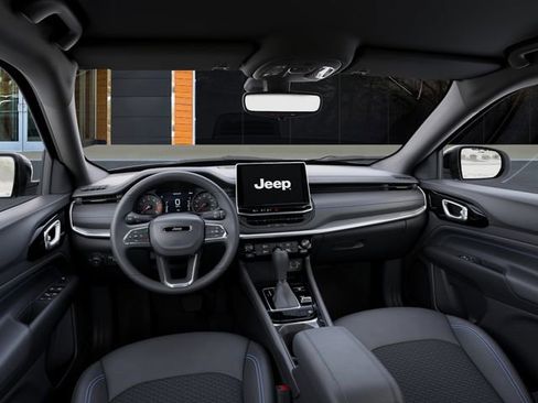 New 2026 Jeep Compass Latitude image 14