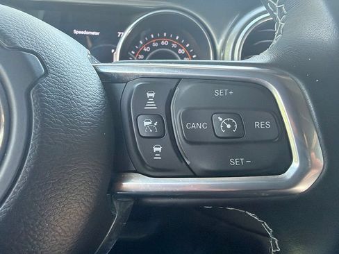 Used 2021 Jeep Wrangler Unlimited Sahara w/ Safety Group AWD/4WD image 13