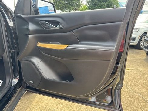 Used 2018 GMC Acadia Denali w/ Technology Package image 17