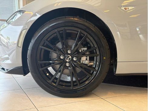 Used 2024 MAZDA MX-5 Miata Club RWD image 32