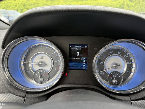 Used 2014 Chrysler 300 S AWD/4WD image 22