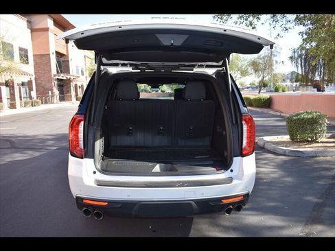 Used 2024 GMC Yukon Denali w/ Denali Reserve Package AWD/4WD image 28