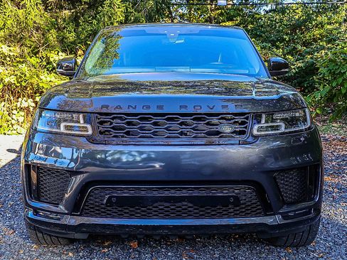 Used 2022 Land Rover Range Rover Sport HST image 2