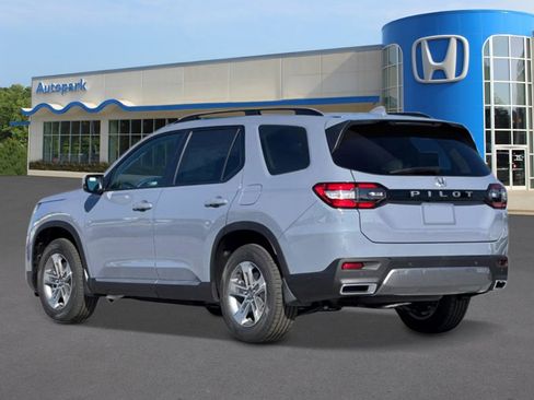 New 2026 Honda Pilot EX-L image 3