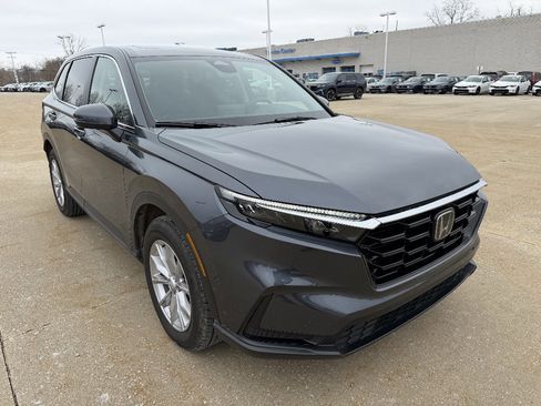 Used 2023 Honda CR-V EX image 2