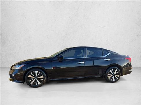 Used 2022 Nissan Altima 2.5 SV image 9