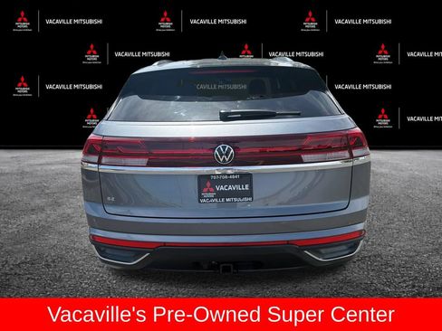 Used 2025 Volkswagen Atlas Cross Sport SE FWD image 5