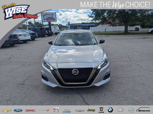 Used 2022 Nissan Altima 2.5 SR FWD image 8