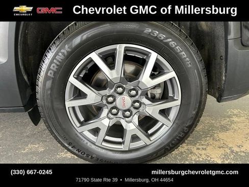 Used 2023 GMC Acadia SLT AWD/4WD image 11