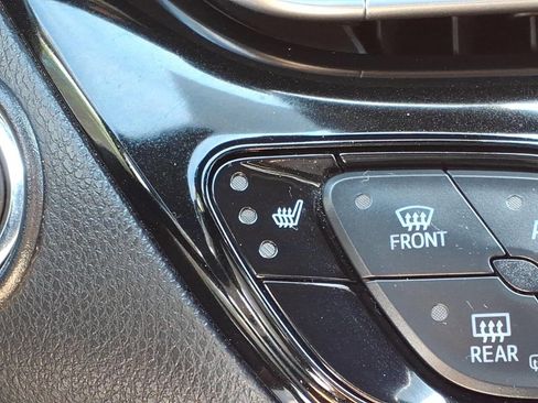 Used 2018 Toyota C-HR XLE FWD image 19