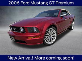 Used 2006 Ford Mustang GT Premium RWD video 2