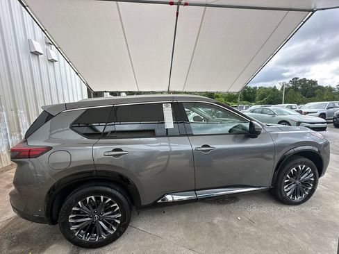 Used 2026 Nissan Rogue Platinum w/ Platinum Premium Package AWD/4WD image 8