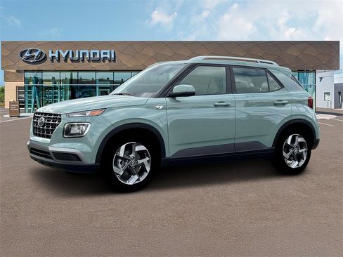 New 2025 Hyundai Venue SEL image 2