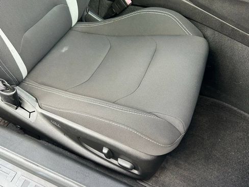 Used 2017 Chevrolet Camaro LT RWD image 41