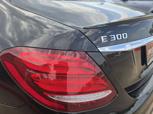 Used 2019 Mercedes-Benz E 300 w/ Premium 1 Package image 10