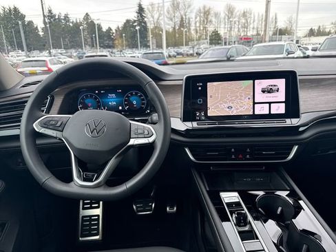 New 2026 Volkswagen Atlas SEL Premium R-Line AWD/4WD image 17