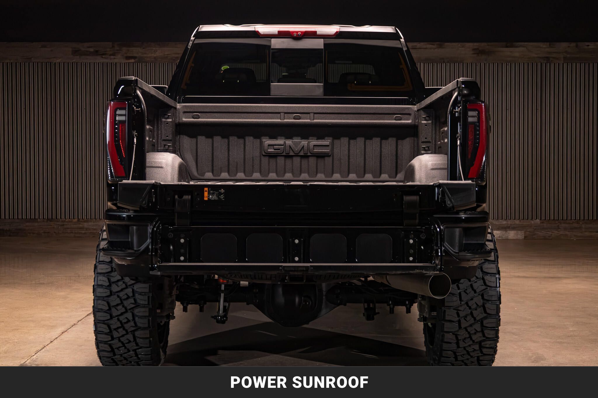 Used 2026 GMC Sierra 3500 AT4 w/ AT4 Premium Plus Package AWD/4WD image 9