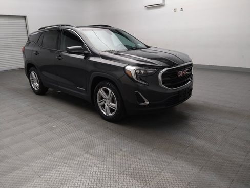 Used 2018 GMC Terrain SLE w/ Driver Convenience Package FWD image 13