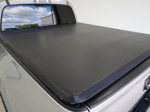 Used 2019 Toyota Tacoma SR5 image 7