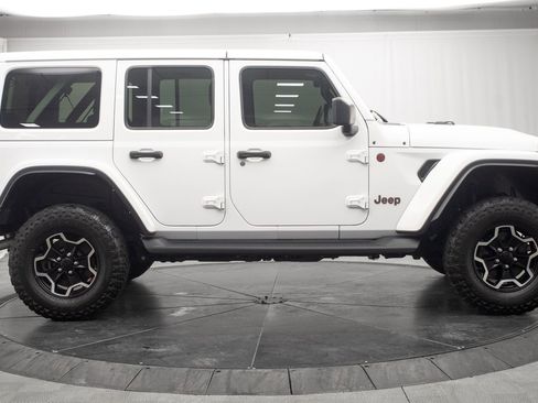 Used 2024 Jeep Wrangler Unlimited Rubicon AWD/4WD image 3