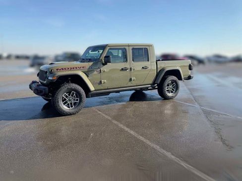 New 2026 Jeep Gladiator Mojave image 5