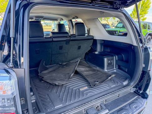 Used 2022 Toyota 4Runner SR5 Premium image 30