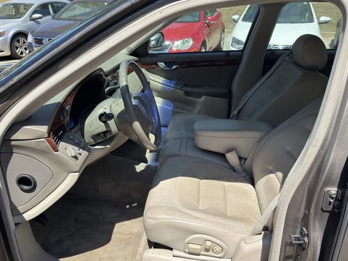 Used 2003 Cadillac De Ville w/ Comfort & Convenience Package image 17