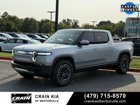 Used 2025 Rivian R1T Adventure image 3