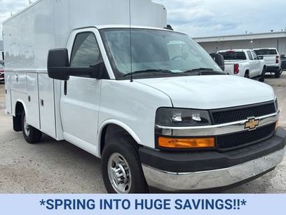 New 2025 Chevrolet Express 3500 w/ Power Convenience Package