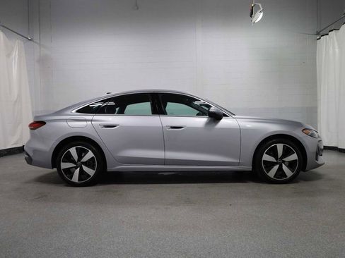 Used 2025 Audi A5 2.0T Premium Plus w/ Premium Plus AWD/4WD image 10