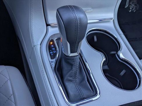 Used 2018 Jeep Grand Cherokee Summit image 12