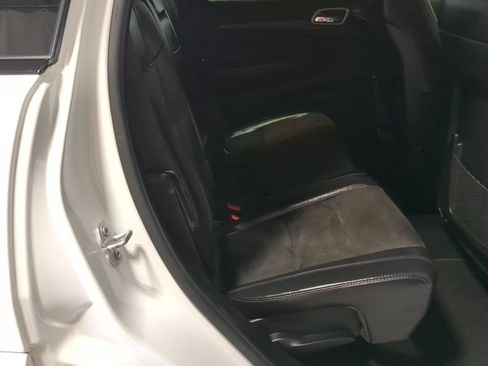 Used 2019 Jeep Grand Cherokee Altitude AWD/4WD image 24