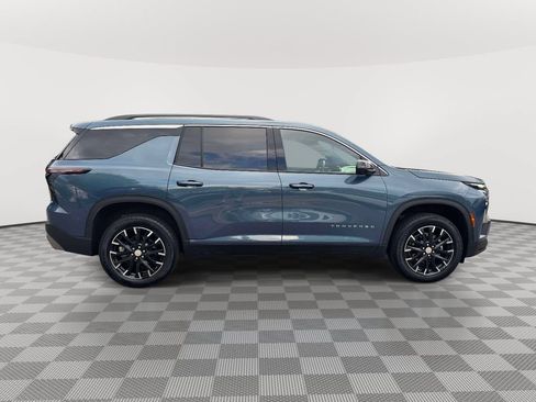 Used 2026 Chevrolet Traverse LT w/ Sun and Wheel Package AWD/4WD image 8