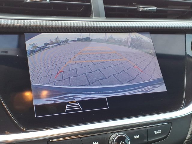 Used 2022 Buick Encore GX Essence FWD image 8