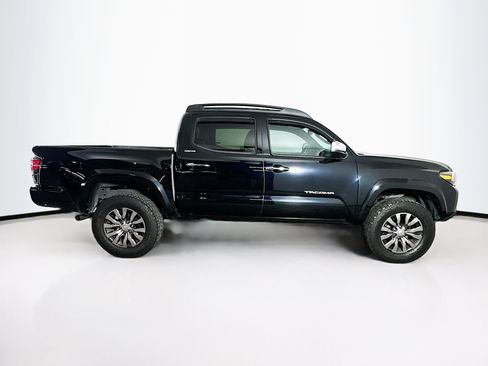 Used 2020 Toyota Tacoma Limited AWD/4WD image 10