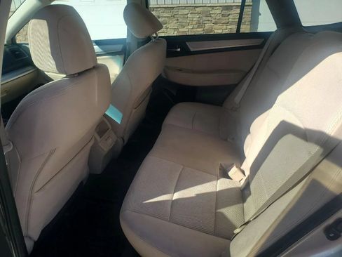 Used 2018 Subaru Outback 2.5i Premium AWD/4WD image 16