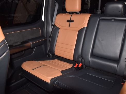 Used 2024 Ford F250 Platinum image 19